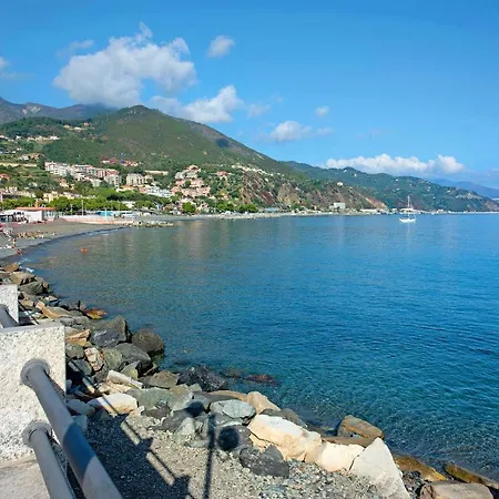 Valeria 2 - Arenzanohost Apartman