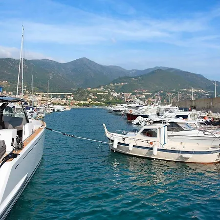 Valeria 2 - Arenzanohost Arenzano
